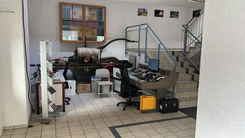 2f940727 7b3e 4e7e b166 3847843d9d2c